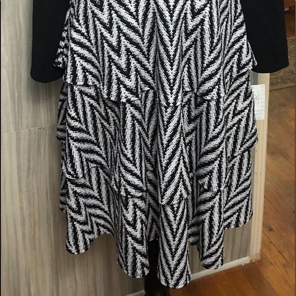 Lularoe Georgia XL - Picture 2 of 3
